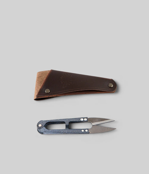 Garden Snips in Leather Pouch